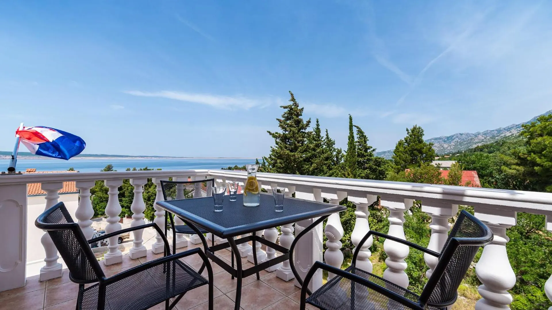 Apartments Prkacin 2 Starigrad Paklenica 0*,