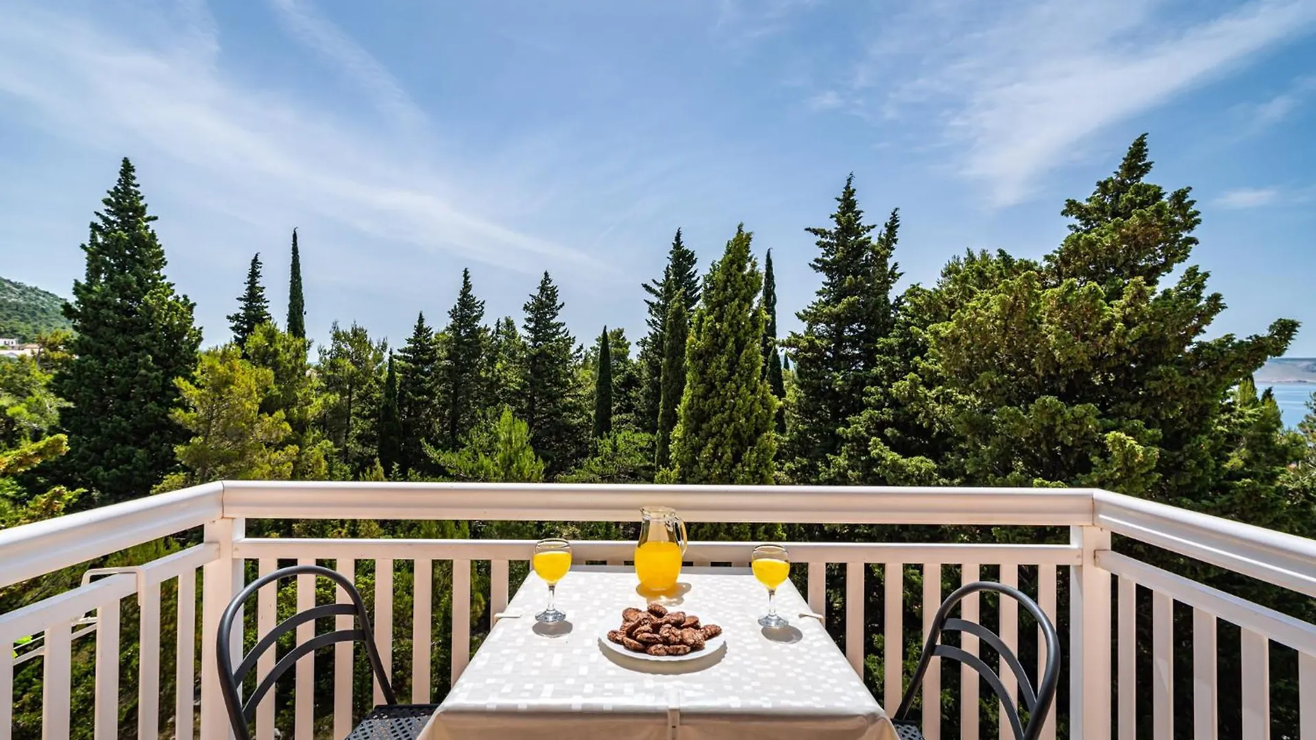 Apartments Prkacin 2 Starigrad Paklenica Kroatien