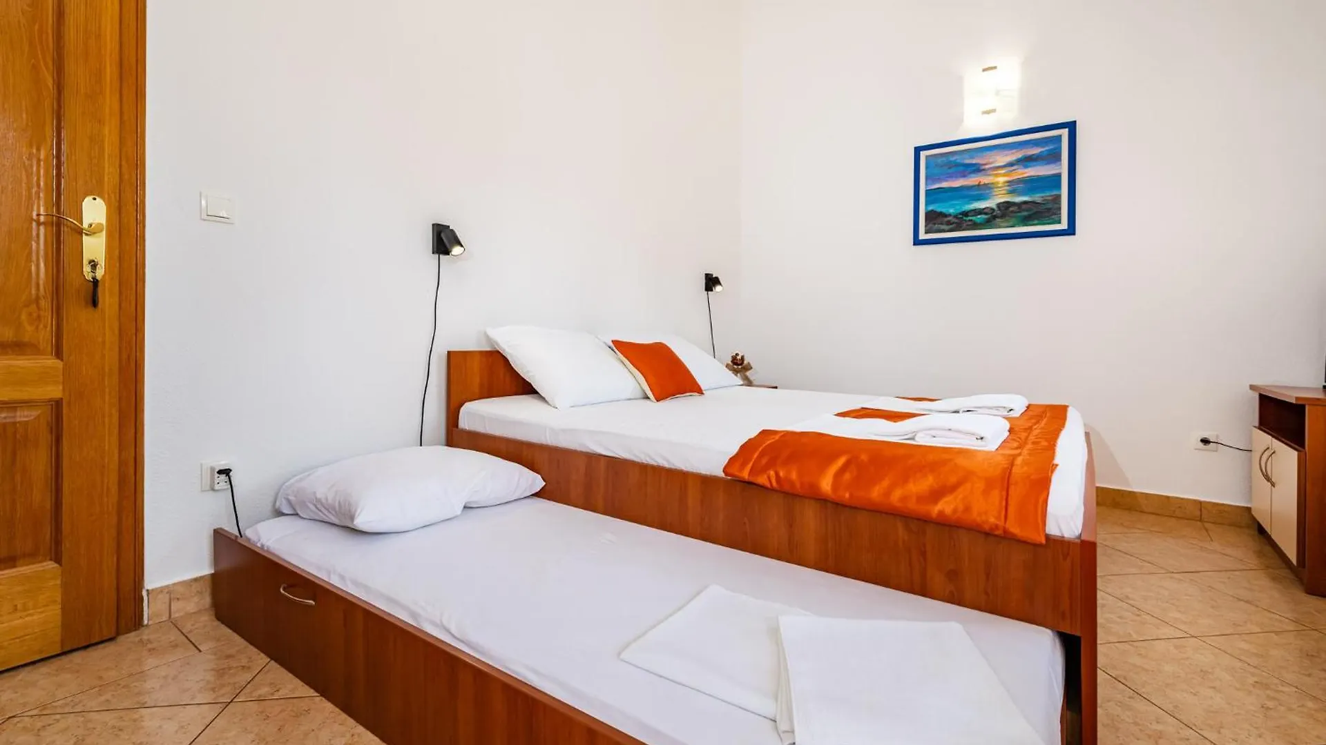 Apartments Prkacin 2 Starigrad Paklenica