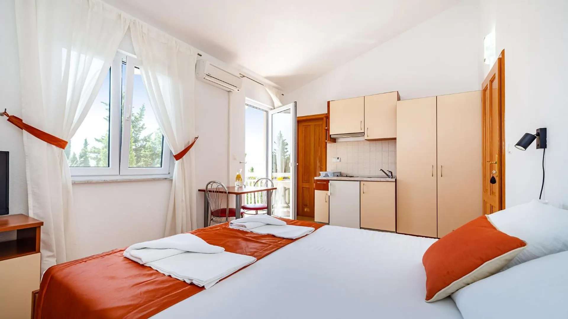 Apartments Prkacin 2 Starigrad Paklenica