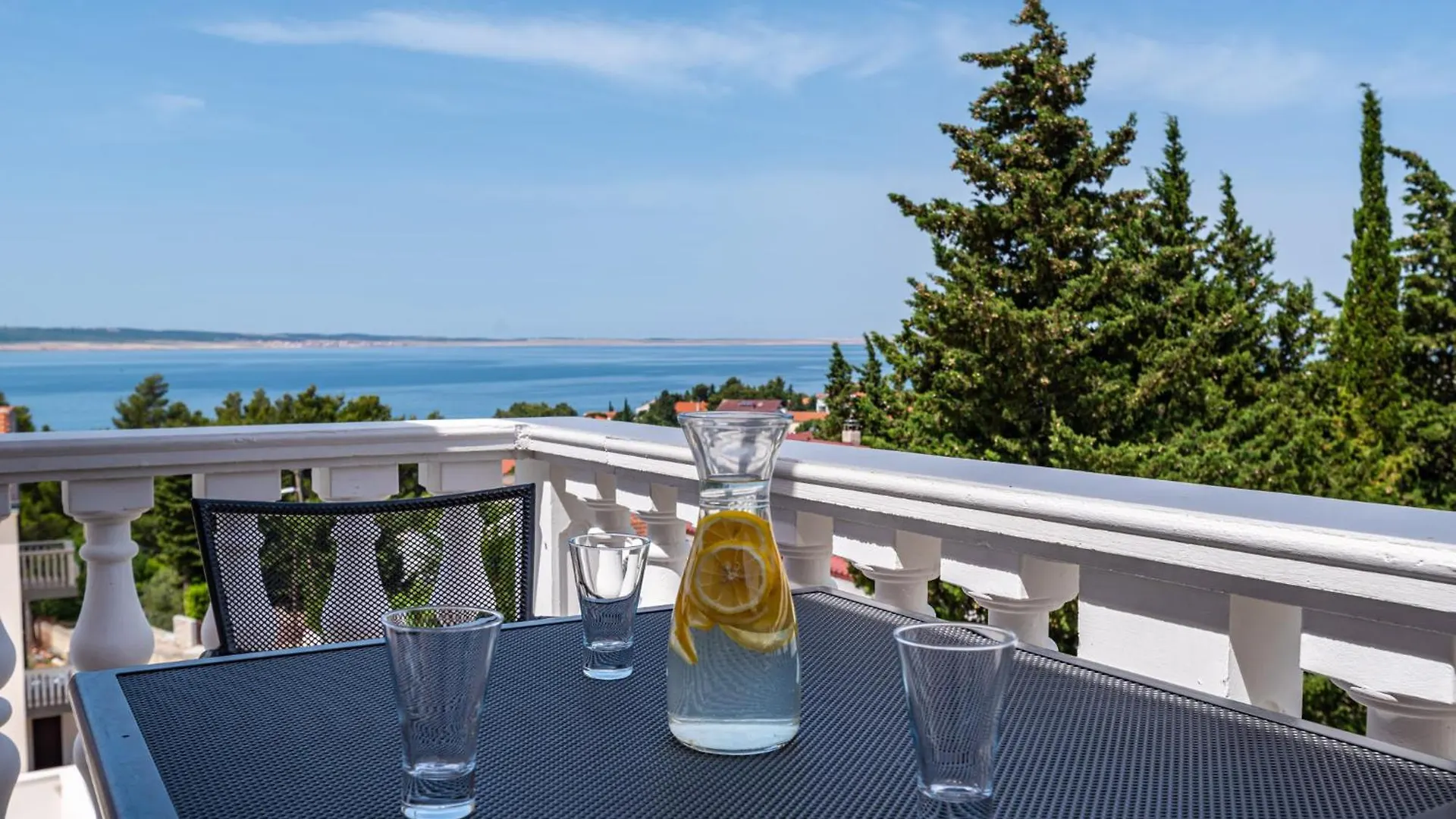 Apartments Prkacin 2 Starigrad Paklenica