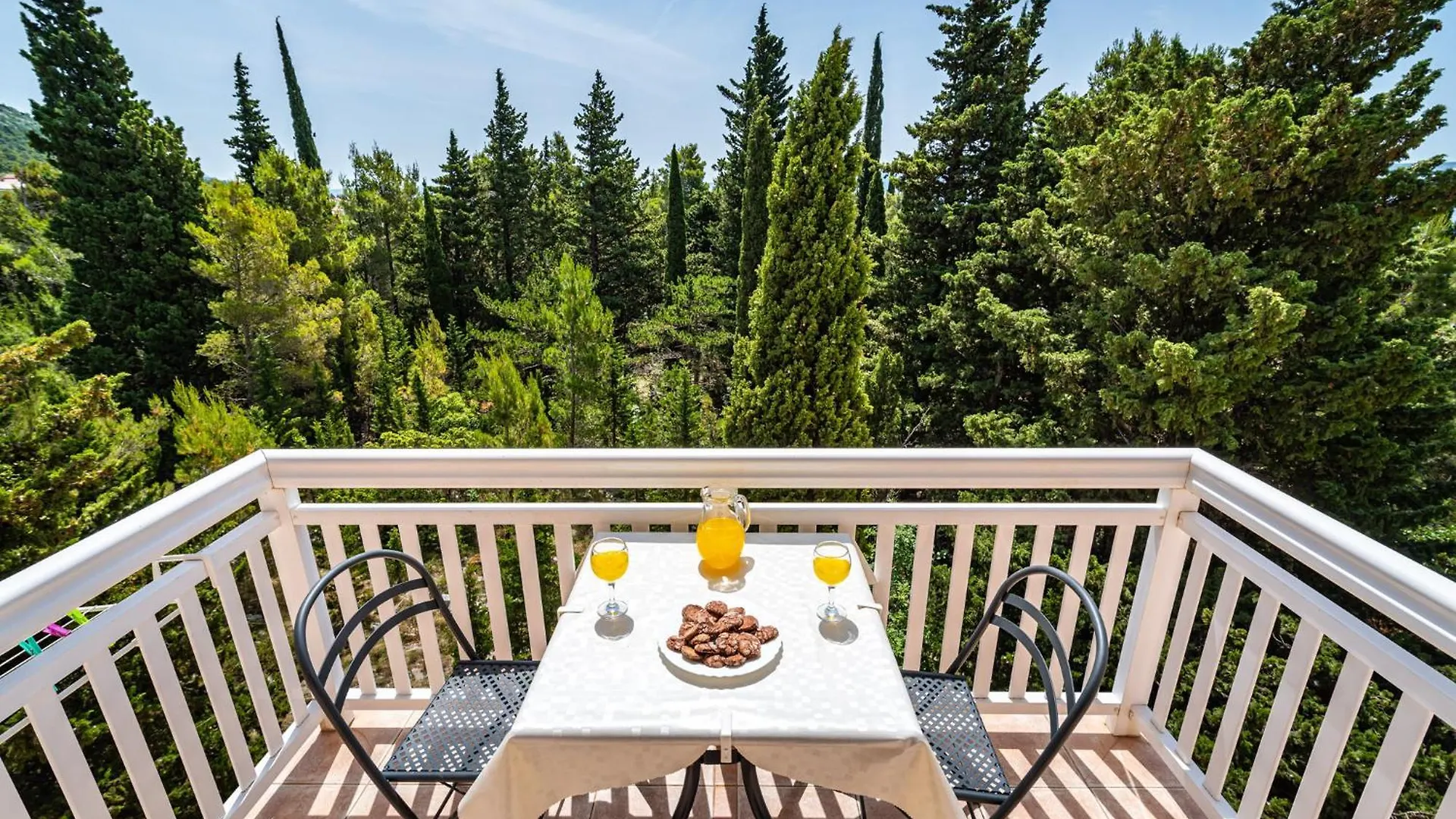 Apartments Prkacin 2 Starigrad Paklenica Kroatien